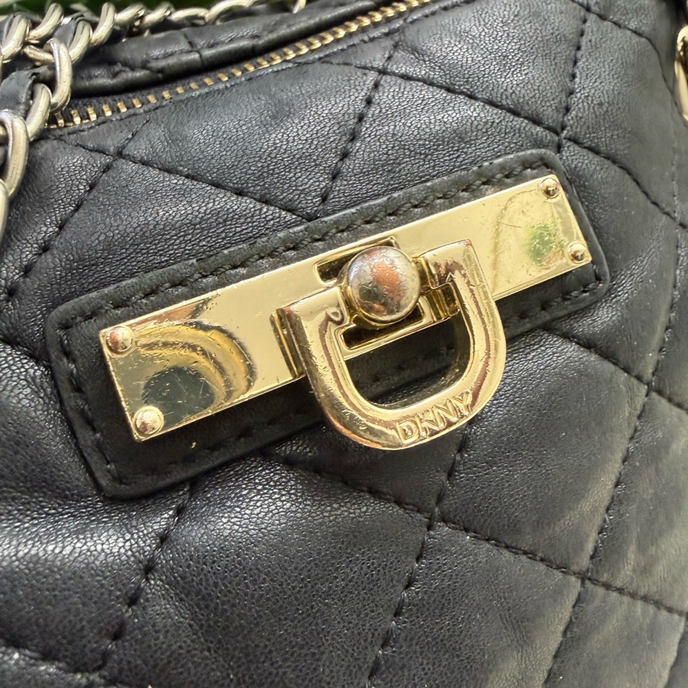 DKNY Quilted Black Leather Chain Strap Shoulder Bag - Picture 2 of 11